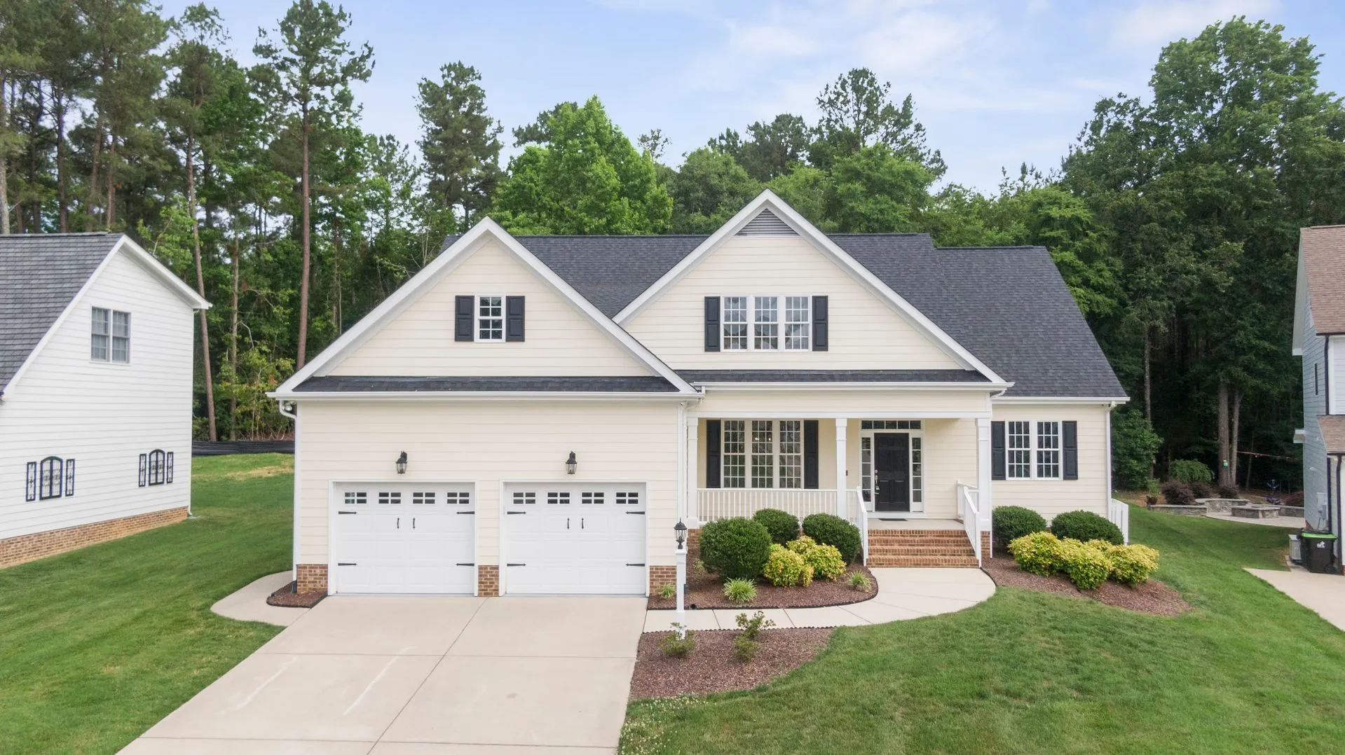 Home with Spacious Lawn and Exterior Siding